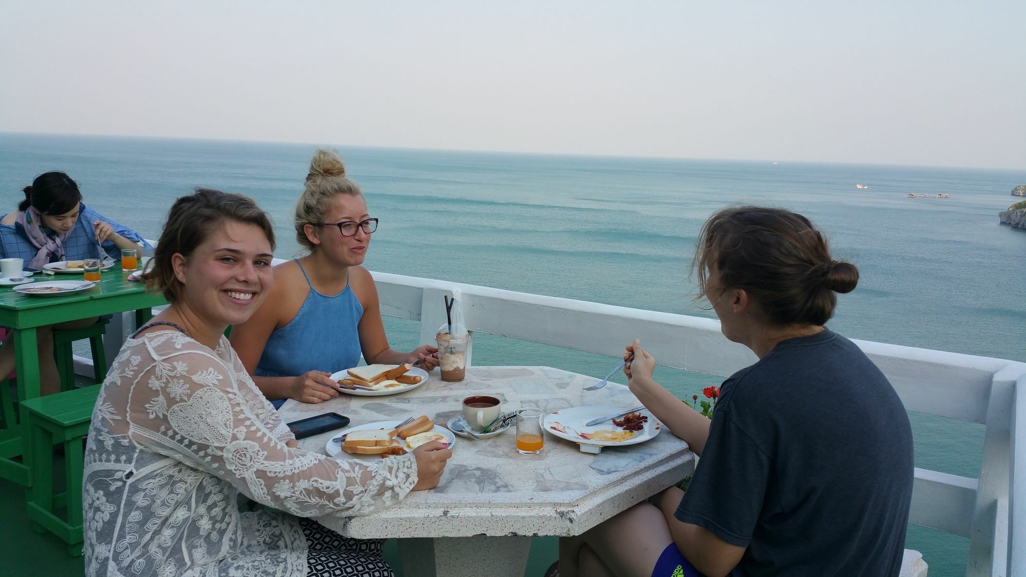 Ocean View Resort - Koh Sichang Zewnętrze zdjęcie